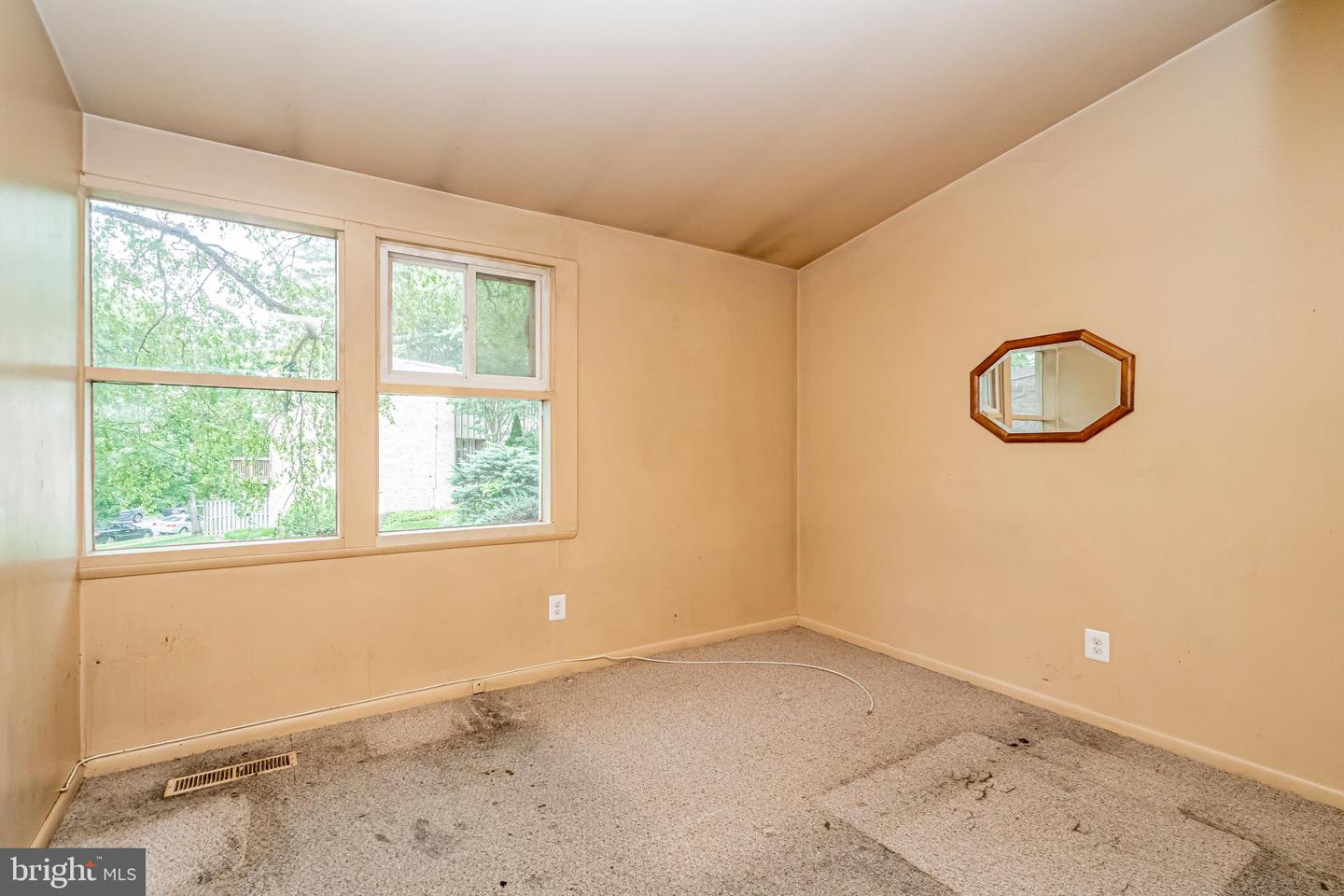 4404 FOREST GLEN CT, ANNANDALE, Virginia 22003, 4 Bedrooms Bedrooms, ,2 BathroomsBathrooms,Residential,For sale,4404 FOREST GLEN CT,VAFX2239570 MLS # VAFX2239570