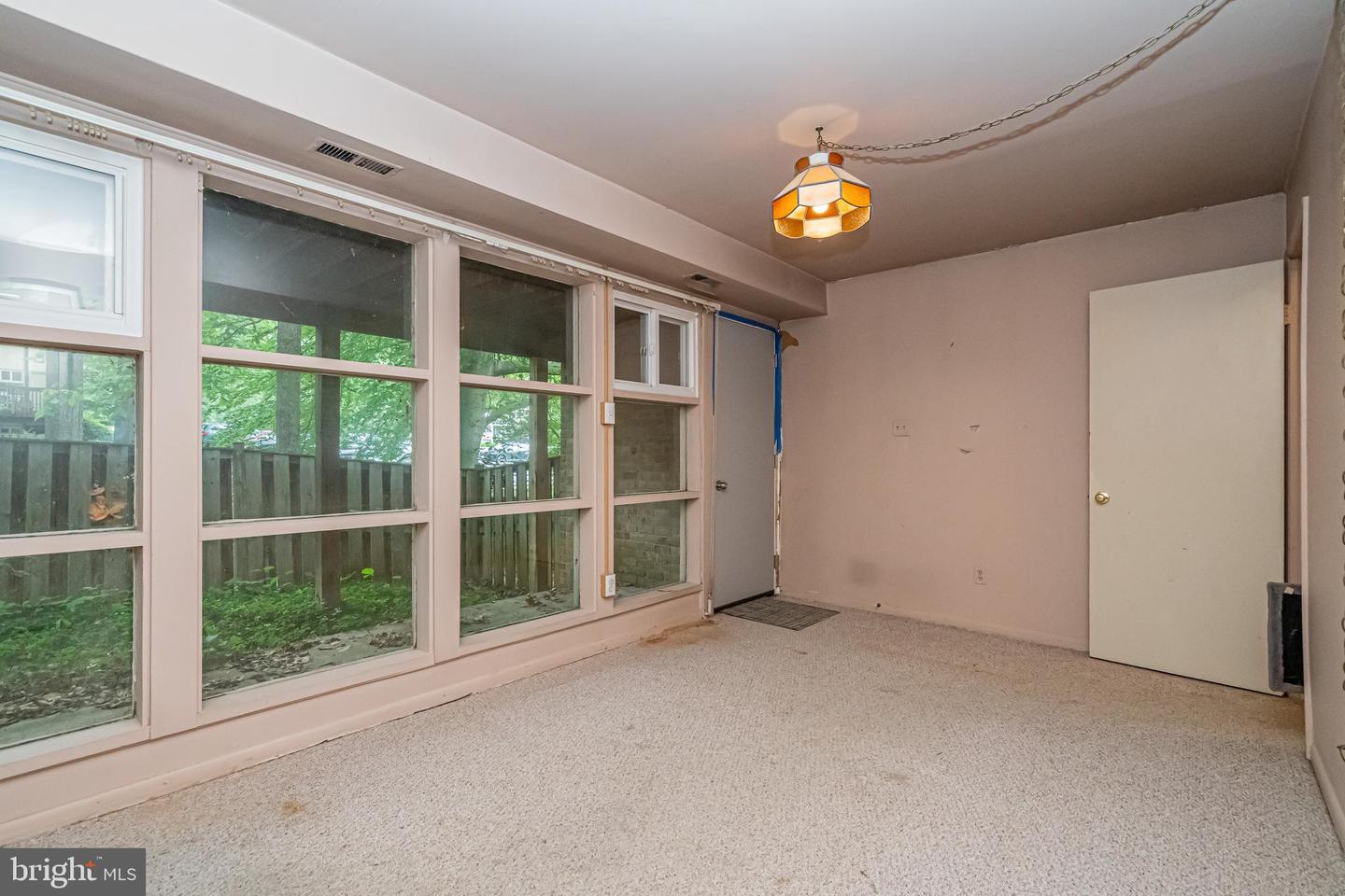4404 FOREST GLEN CT, ANNANDALE, Virginia 22003, 4 Bedrooms Bedrooms, ,2 BathroomsBathrooms,Residential,For sale,4404 FOREST GLEN CT,VAFX2239570 MLS # VAFX2239570