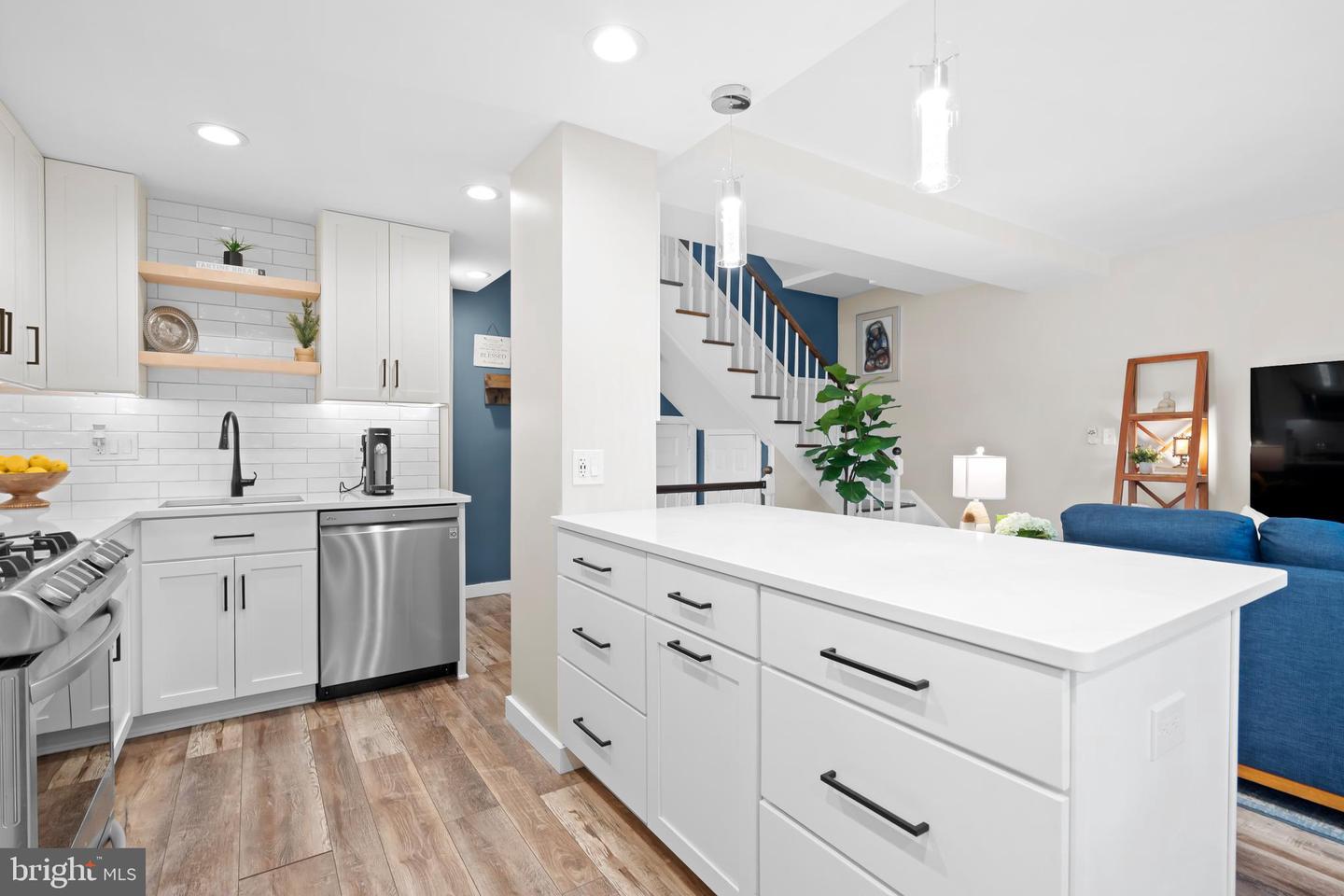 1623 RIPON PL, ALEXANDRIA, Virginia 22302, 2 Bedrooms Bedrooms, ,1 BathroomBathrooms,Residential,For sale,1623 RIPON PL,VAAX2045272 MLS # VAAX2045272