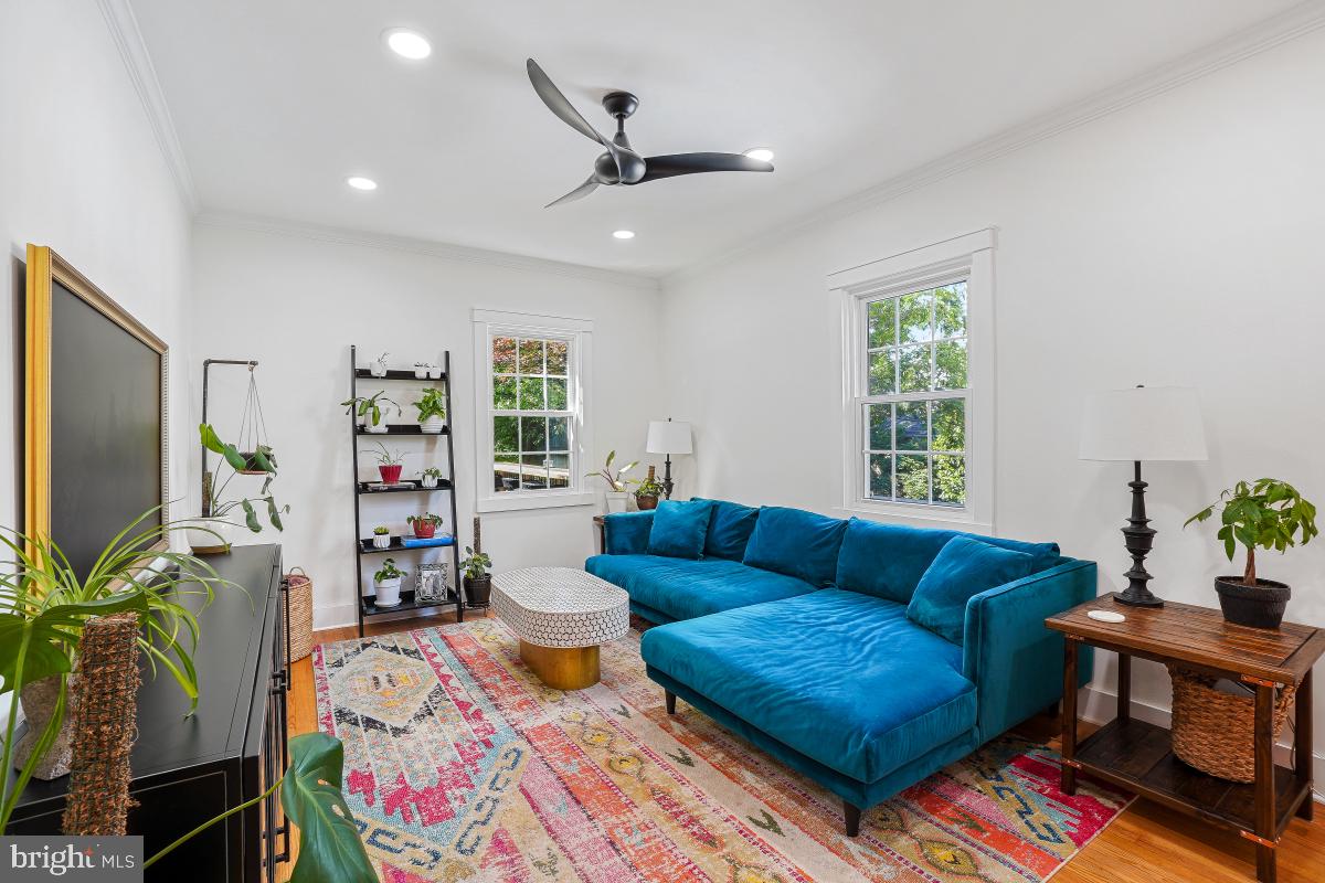 3700 8TH ST S, ARLINGTON, Virginia 22204, 3 Bedrooms Bedrooms, ,3 BathroomsBathrooms,Residential,For sale,3700 8TH ST S,VAAR2057490 MLS # VAAR2057490