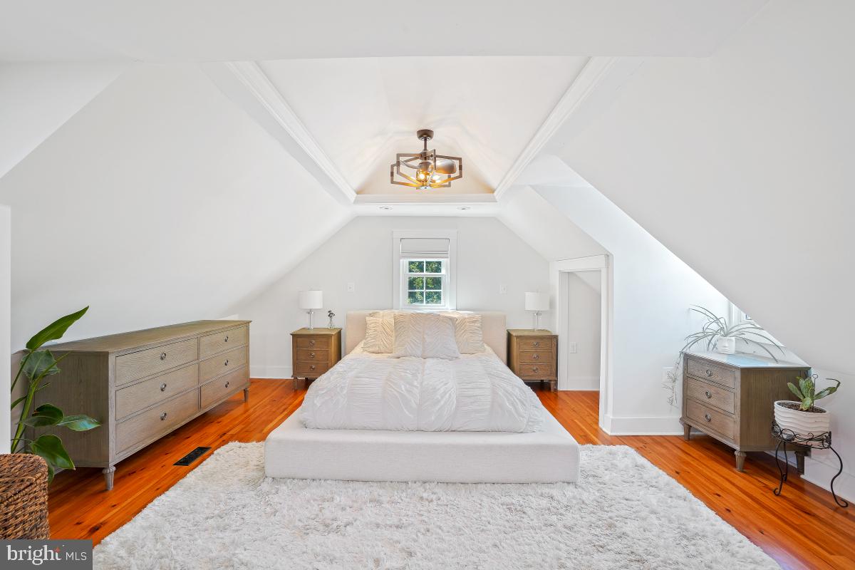 3700 8TH ST S, ARLINGTON, Virginia 22204, 3 Bedrooms Bedrooms, ,3 BathroomsBathrooms,Residential,For sale,3700 8TH ST S,VAAR2057490 MLS # VAAR2057490