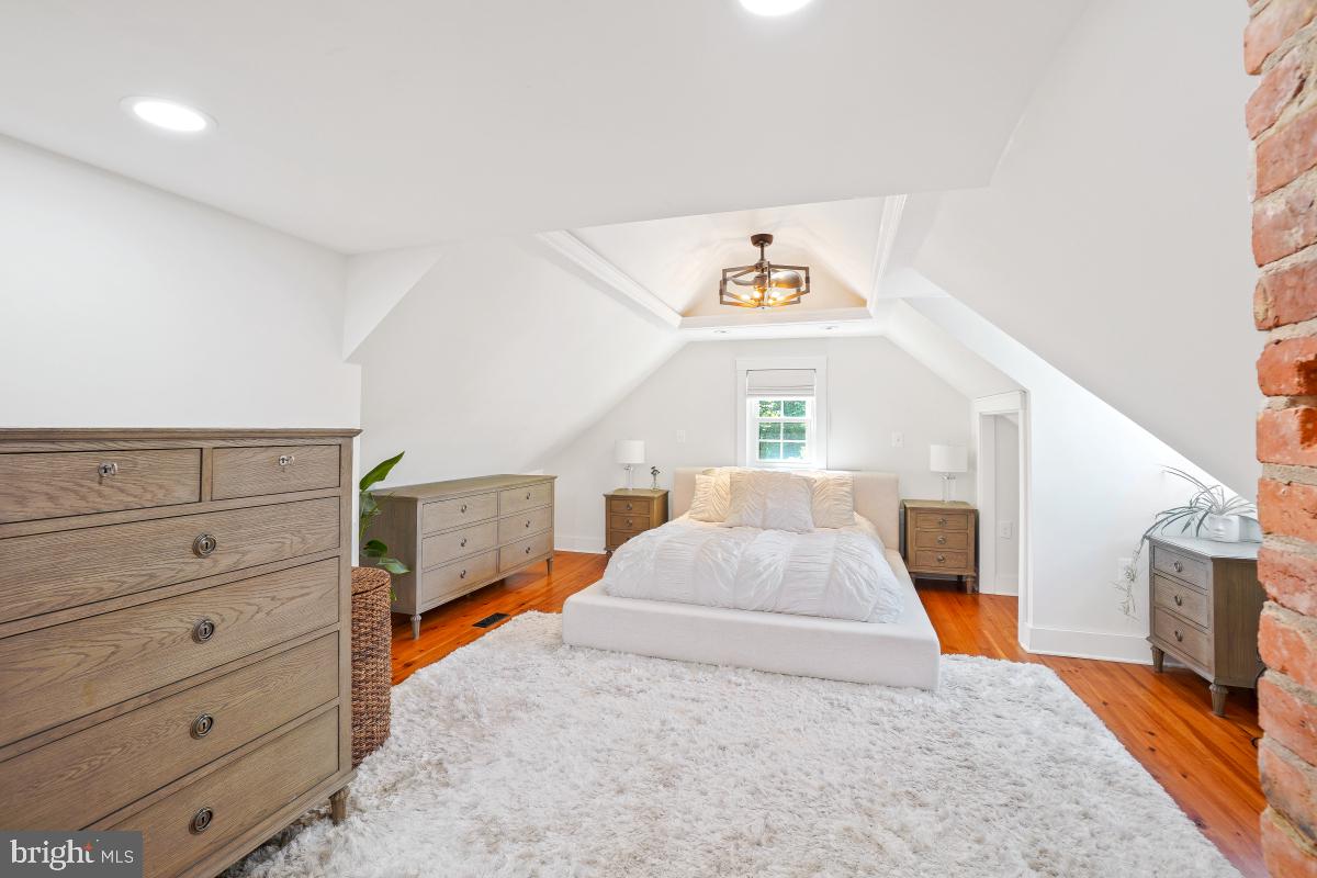 3700 8TH ST S, ARLINGTON, Virginia 22204, 3 Bedrooms Bedrooms, ,3 BathroomsBathrooms,Residential,For sale,3700 8TH ST S,VAAR2057490 MLS # VAAR2057490