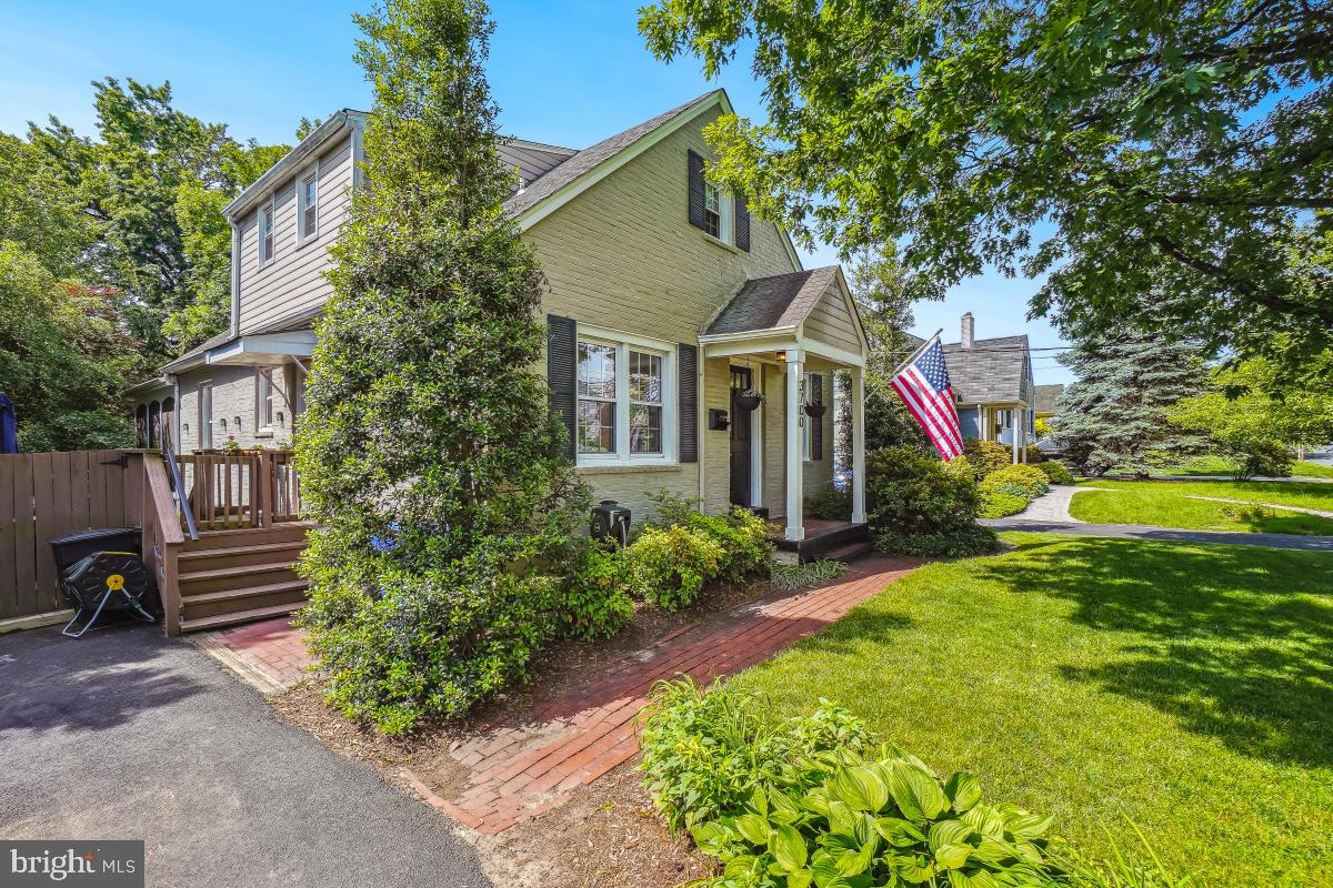 3700 8TH ST S, ARLINGTON, Virginia 22204, 3 Bedrooms Bedrooms, ,3 BathroomsBathrooms,Residential,For sale,3700 8TH ST S,VAAR2057490 MLS # VAAR2057490