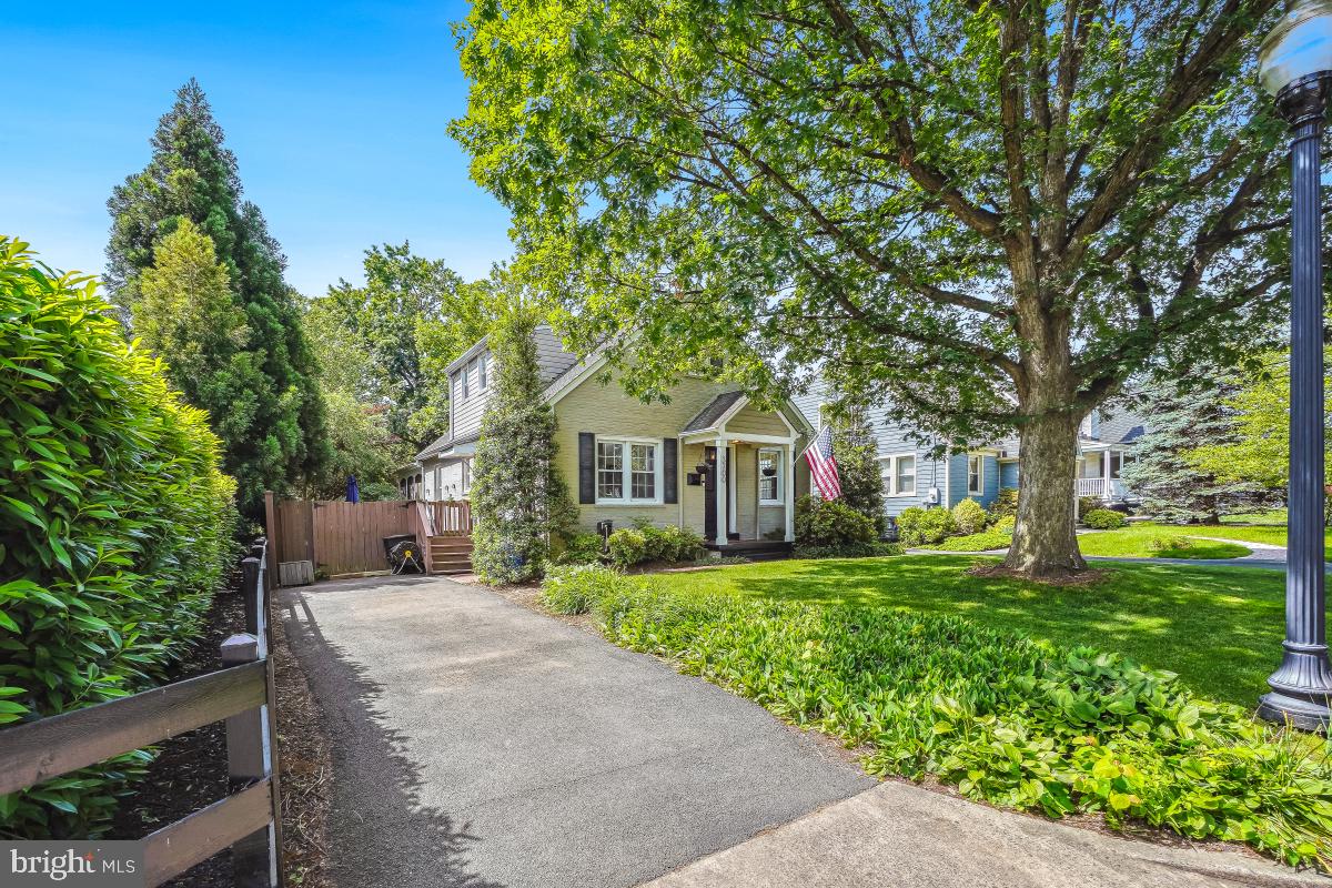 3700 8TH ST S, ARLINGTON, Virginia 22204, 3 Bedrooms Bedrooms, ,3 BathroomsBathrooms,Residential,For sale,3700 8TH ST S,VAAR2057490 MLS # VAAR2057490