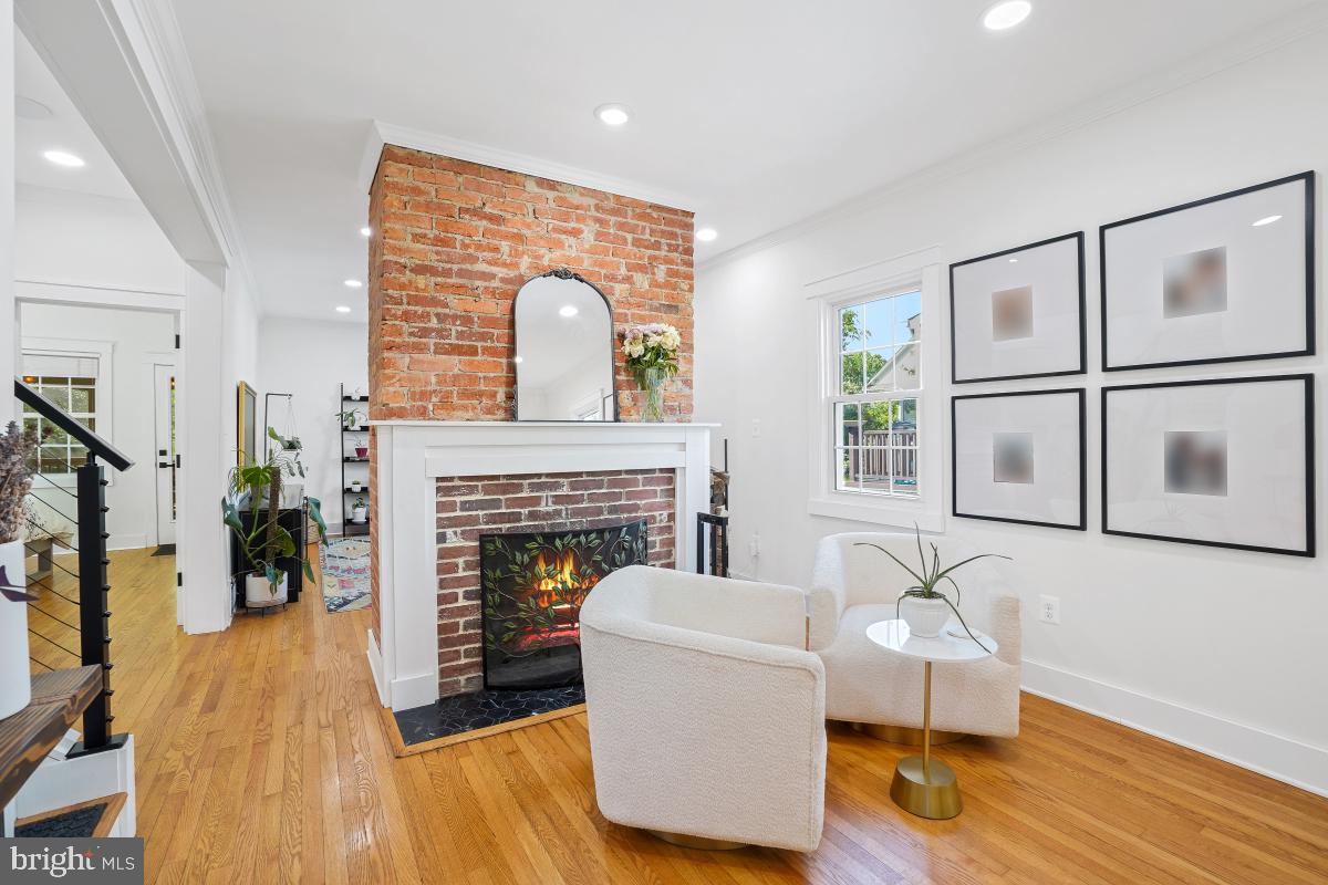 3700 8TH ST S, ARLINGTON, Virginia 22204, 3 Bedrooms Bedrooms, ,3 BathroomsBathrooms,Residential,For sale,3700 8TH ST S,VAAR2057490 MLS # VAAR2057490