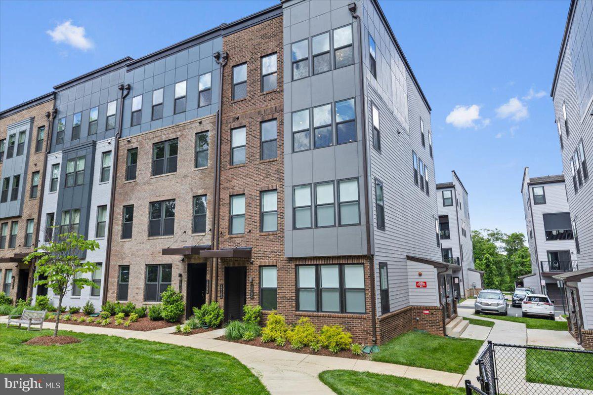12132 LOBLOLLY DR #31, FAIRFAX, Virginia 22033, 3 Bedrooms Bedrooms, ,2 BathroomsBathrooms,Residential,For sale,12132 LOBLOLLY DR #31,VAFX2241374 MLS # VAFX2241374