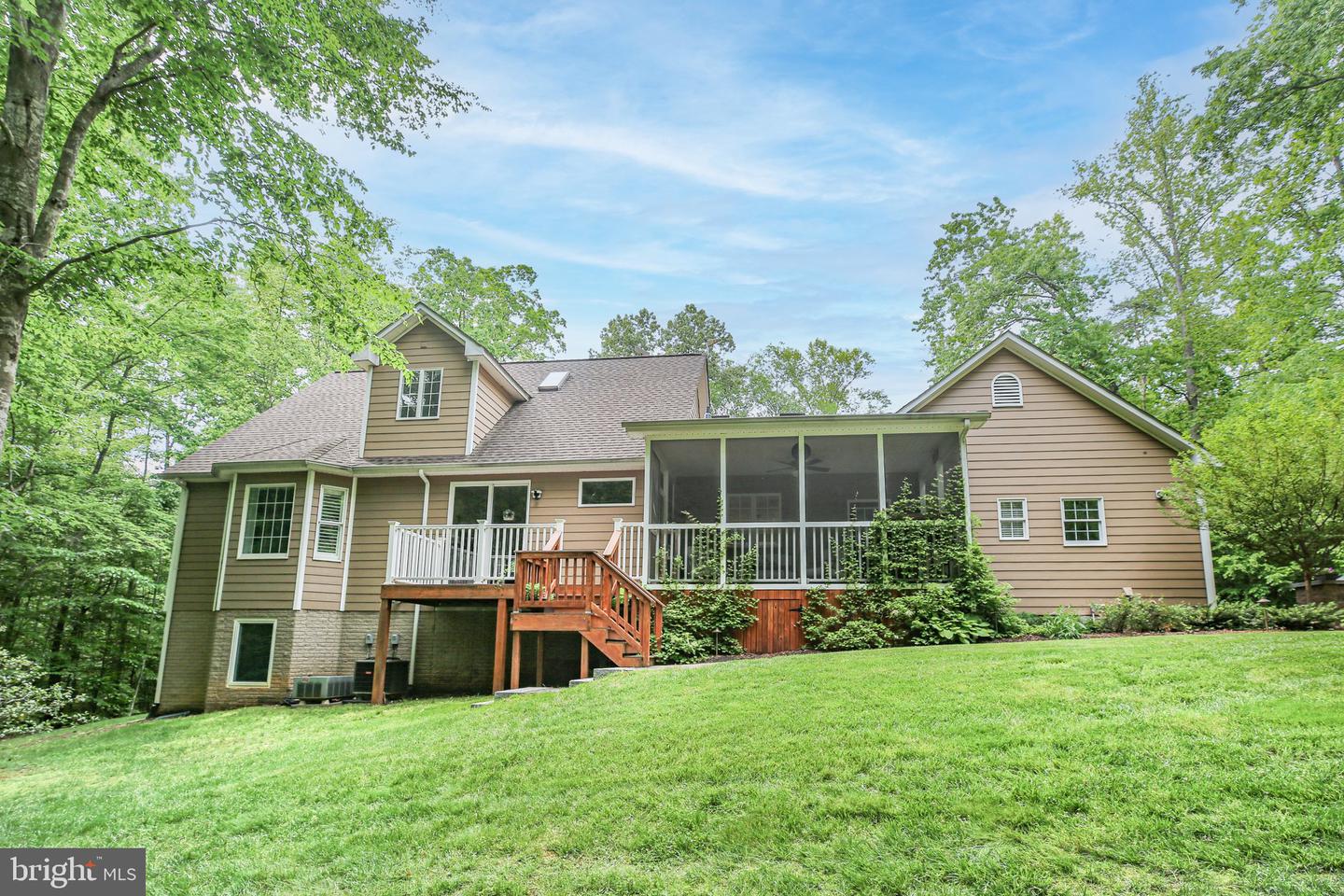 77 TIMBERIDGE DR, FREDERICKSBURG, Virginia 22406, 4 Bedrooms Bedrooms, ,3 BathroomsBathrooms,Residential,For sale,77 TIMBERIDGE DR,VAST2038998 MLS # VAST2038998
