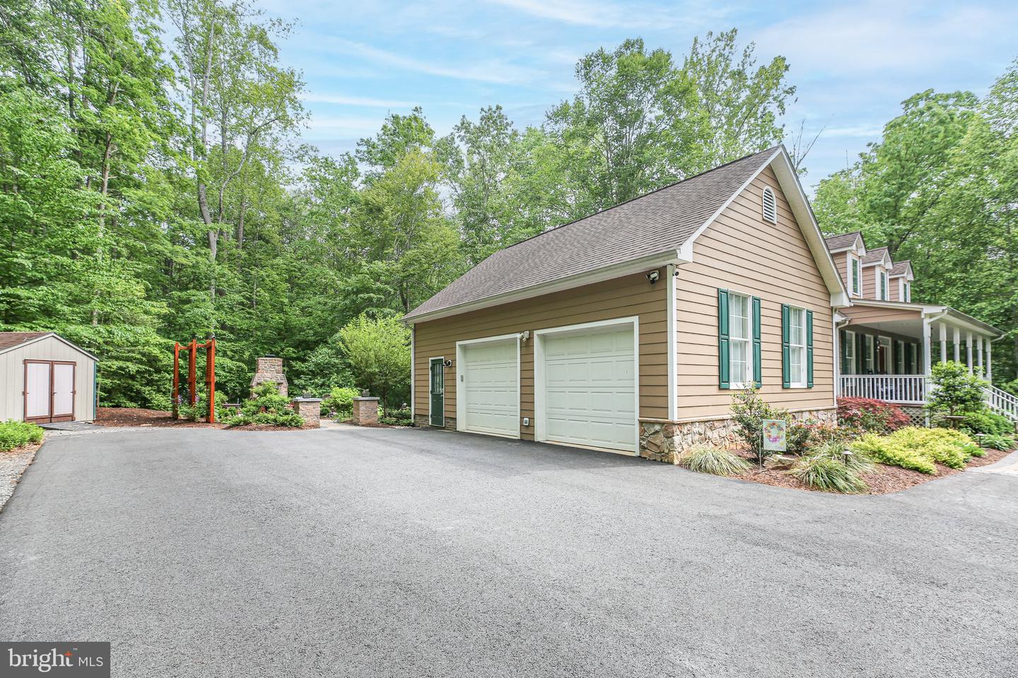 77 TIMBERIDGE DR, FREDERICKSBURG, Virginia 22406, 4 Bedrooms Bedrooms, ,3 BathroomsBathrooms,Residential,For sale,77 TIMBERIDGE DR,VAST2038998 MLS # VAST2038998