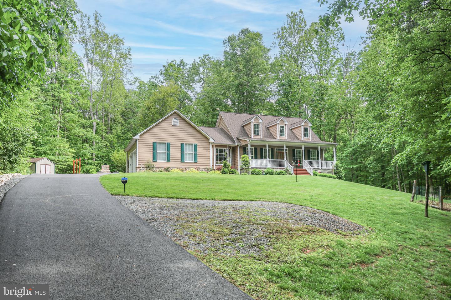 77 TIMBERIDGE DR, FREDERICKSBURG, Virginia 22406, 4 Bedrooms Bedrooms, ,3 BathroomsBathrooms,Residential,For sale,77 TIMBERIDGE DR,VAST2038998 MLS # VAST2038998