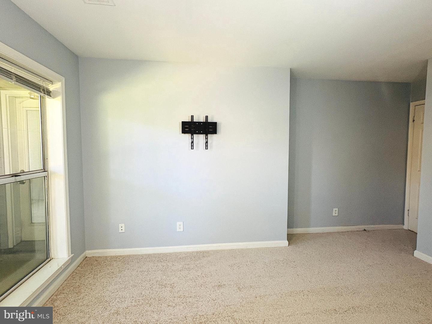 10300 APPALACHIAN CIR #102, OAKTON, Virginia 22124, 1 Bedroom Bedrooms, ,1 BathroomBathrooms,Residential,For sale,10300 APPALACHIAN CIR #102,VAFX2241936 MLS # VAFX2241936