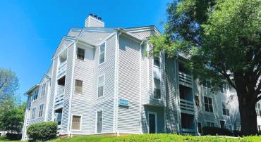 10300 APPALACHIAN CIR #102, OAKTON, Virginia 22124, 1 Bedroom Bedrooms, ,1 BathroomBathrooms,Residential,For sale,10300 APPALACHIAN CIR #102,VAFX2241936 MLS # VAFX2241936