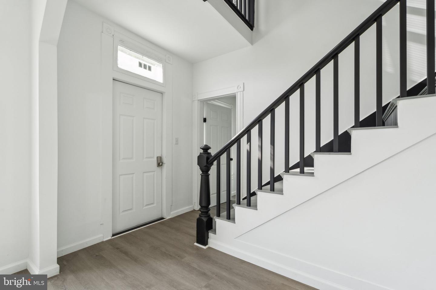 707 S BRADDOCK ST, WINCHESTER, Virginia 22601, 5 Bedrooms Bedrooms, ,2 BathroomsBathrooms,Residential,For sale,707 S BRADDOCK ST,VAWI2007716 MLS # VAWI2007716