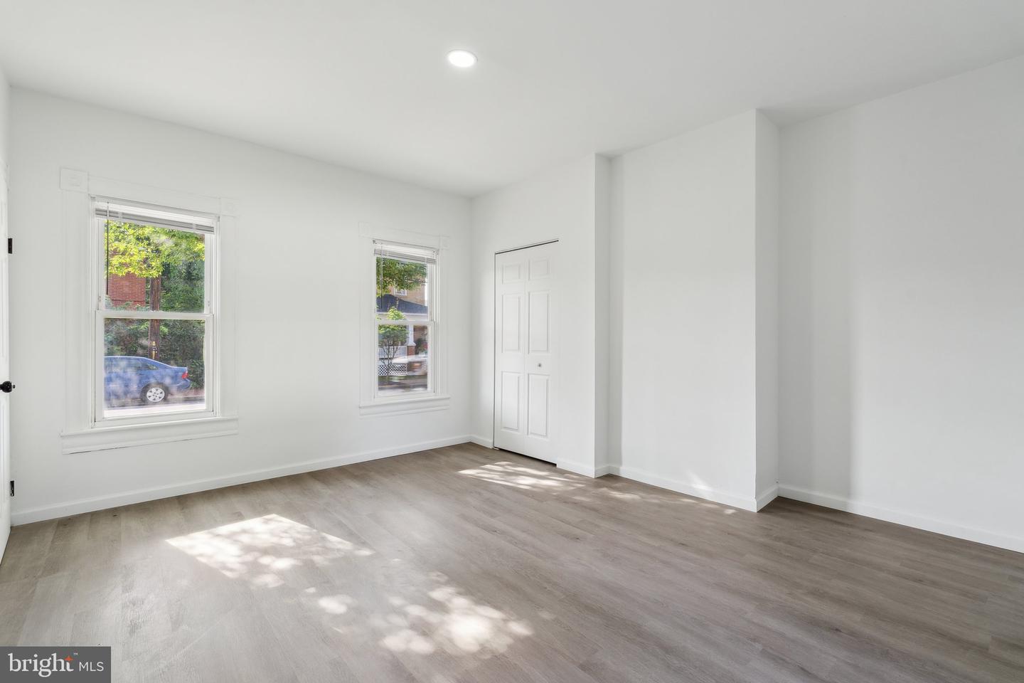 707 S BRADDOCK ST, WINCHESTER, Virginia 22601, 5 Bedrooms Bedrooms, ,2 BathroomsBathrooms,Residential,For sale,707 S BRADDOCK ST,VAWI2007716 MLS # VAWI2007716