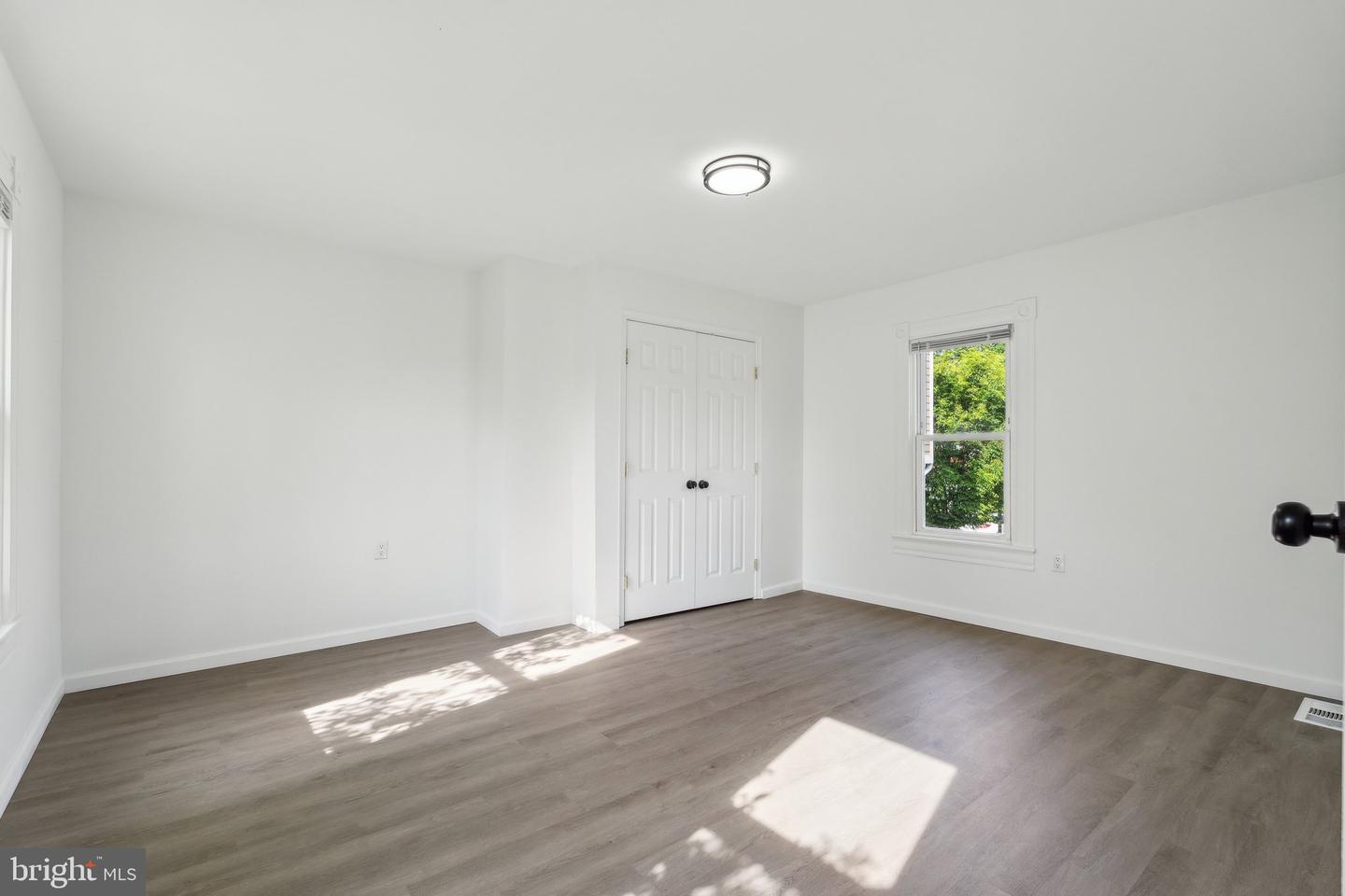 707 S BRADDOCK ST, WINCHESTER, Virginia 22601, 5 Bedrooms Bedrooms, ,2 BathroomsBathrooms,Residential,For sale,707 S BRADDOCK ST,VAWI2007716 MLS # VAWI2007716