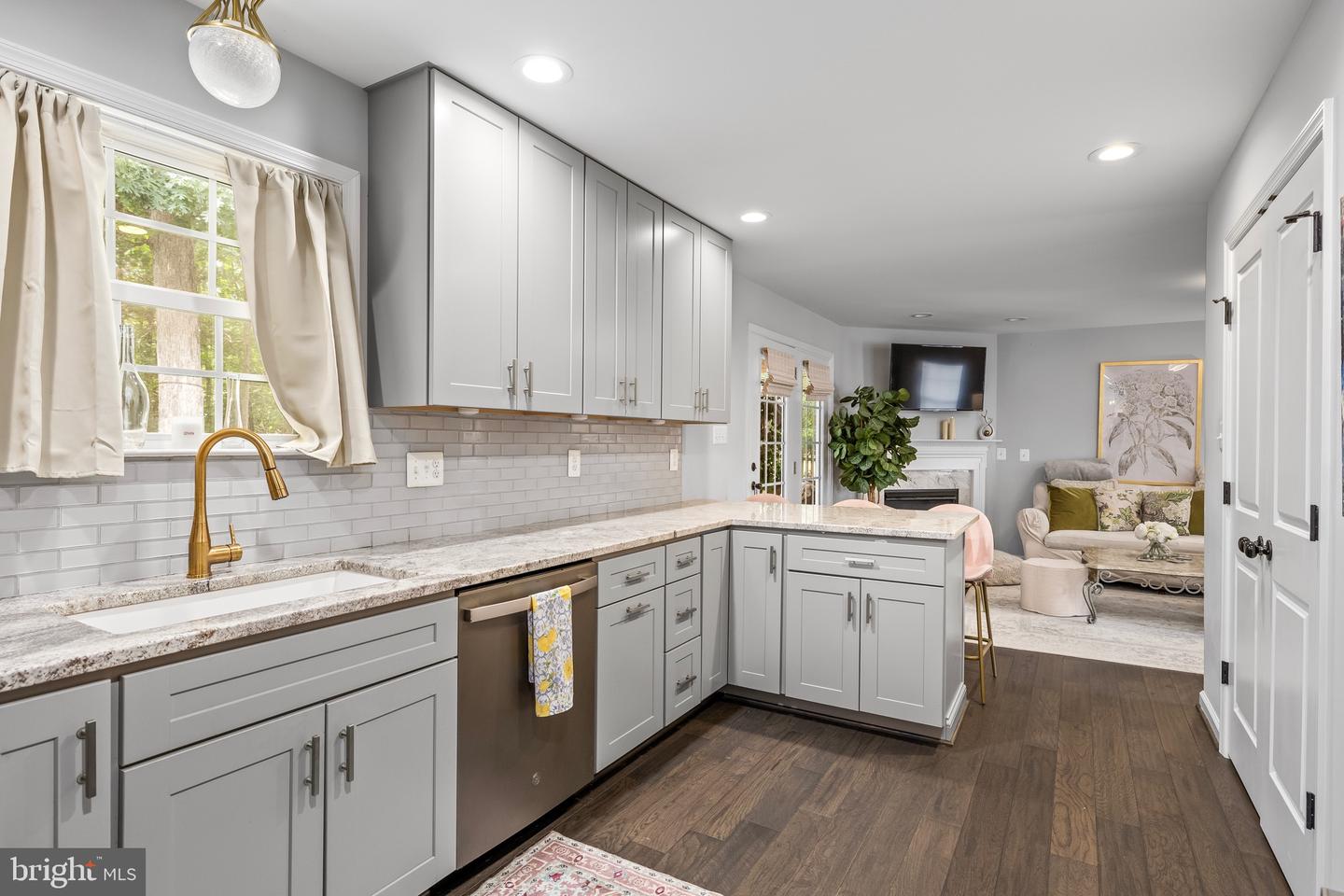 11606 NEW BOND ST, FREDERICKSBURG, Virginia 22408, 4 Bedrooms Bedrooms, ,2 BathroomsBathrooms,Residential,For sale,11606 NEW BOND ST,VASP2033288 MLS # VASP2033288