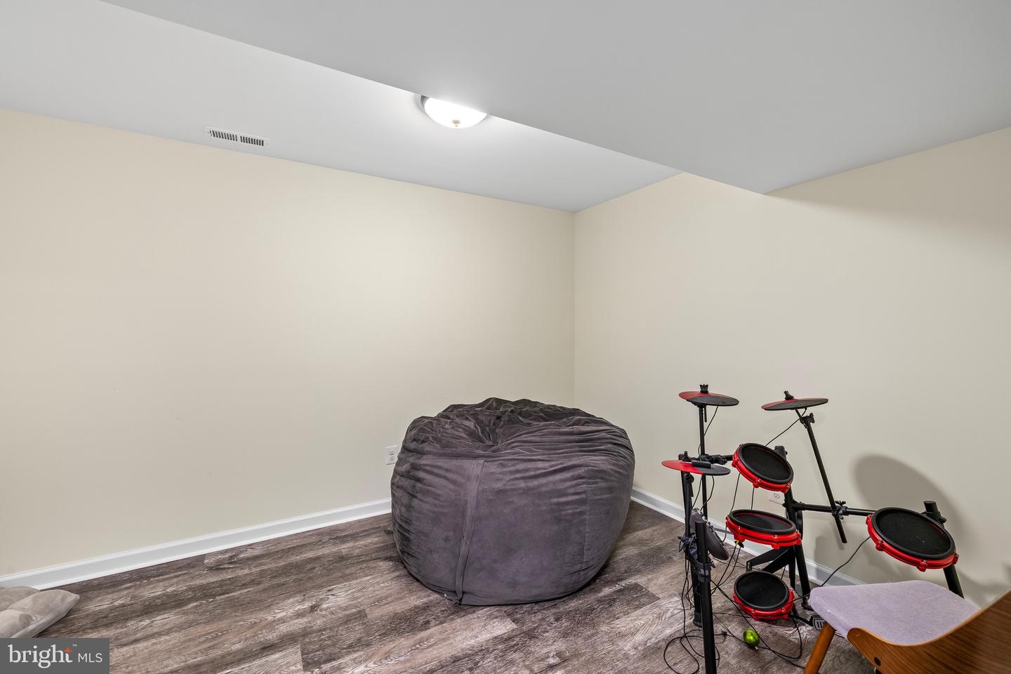 11606 NEW BOND ST, FREDERICKSBURG, Virginia 22408, 4 Bedrooms Bedrooms, ,2 BathroomsBathrooms,Residential,For sale,11606 NEW BOND ST,VASP2033288 MLS # VASP2033288