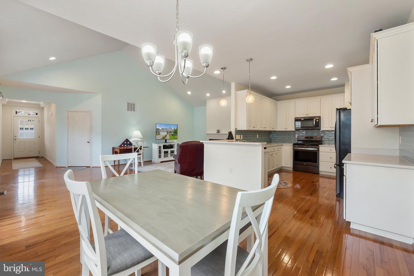 124 BLUETS DR, WHITE POST, Virginia 22663, 2 Bedrooms Bedrooms, ,2 BathroomsBathrooms,Residential,For sale,124 BLUETS DR,VAFV2034238 MLS # VAFV2034238