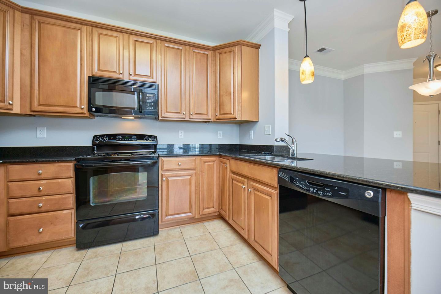 24701 BYRNE MEADOW SQ #402, ALDIE, Virginia 20105, 2 Bedrooms Bedrooms, ,2 BathroomsBathrooms,Residential,For sale,24701 BYRNE MEADOW SQ #402,VALO2096816 MLS # VALO2096816