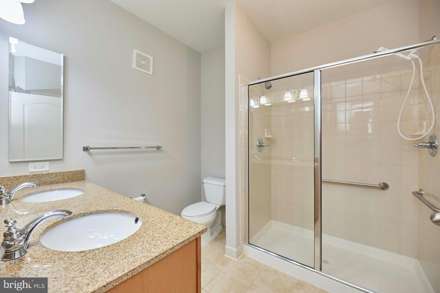 24701 BYRNE MEADOW SQ #402, ALDIE, Virginia 20105, 2 Bedrooms Bedrooms, ,2 BathroomsBathrooms,Residential,For sale,24701 BYRNE MEADOW SQ #402,VALO2096816 MLS # VALO2096816
