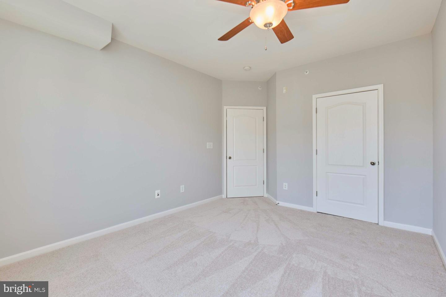 24701 BYRNE MEADOW SQ #402, ALDIE, Virginia 20105, 2 Bedrooms Bedrooms, ,2 BathroomsBathrooms,Residential,For sale,24701 BYRNE MEADOW SQ #402,VALO2096816 MLS # VALO2096816
