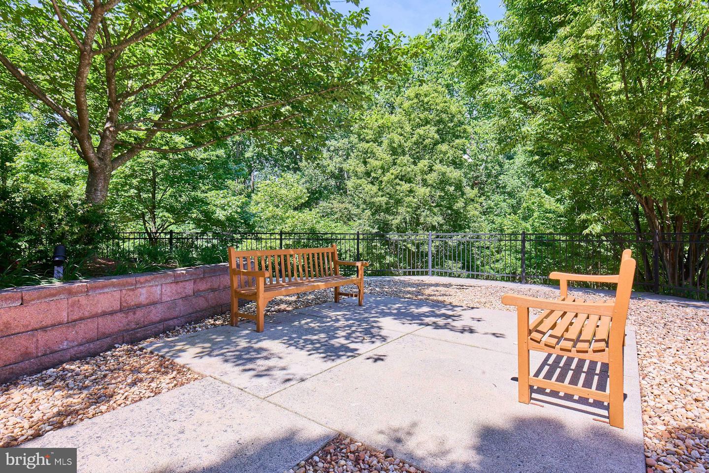 24701 BYRNE MEADOW SQ #402, ALDIE, Virginia 20105, 2 Bedrooms Bedrooms, ,2 BathroomsBathrooms,Residential,For sale,24701 BYRNE MEADOW SQ #402,VALO2096816 MLS # VALO2096816