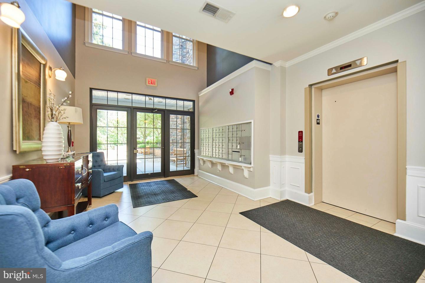 24701 BYRNE MEADOW SQ #402, ALDIE, Virginia 20105, 2 Bedrooms Bedrooms, ,2 BathroomsBathrooms,Residential,For sale,24701 BYRNE MEADOW SQ #402,VALO2096816 MLS # VALO2096816