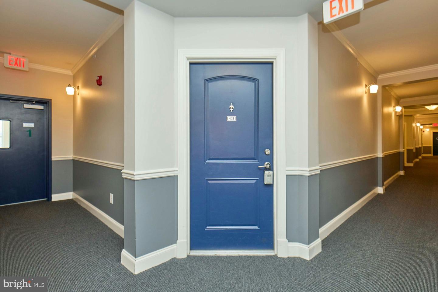 24701 BYRNE MEADOW SQ #402, ALDIE, Virginia 20105, 2 Bedrooms Bedrooms, ,2 BathroomsBathrooms,Residential,For sale,24701 BYRNE MEADOW SQ #402,VALO2096816 MLS # VALO2096816