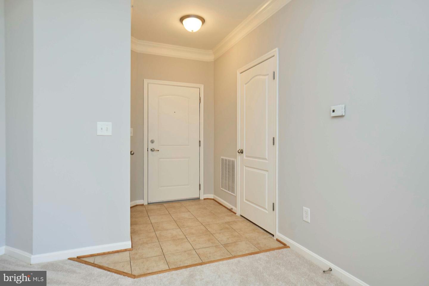 24701 BYRNE MEADOW SQ #402, ALDIE, Virginia 20105, 2 Bedrooms Bedrooms, ,2 BathroomsBathrooms,Residential,For sale,24701 BYRNE MEADOW SQ #402,VALO2096816 MLS # VALO2096816