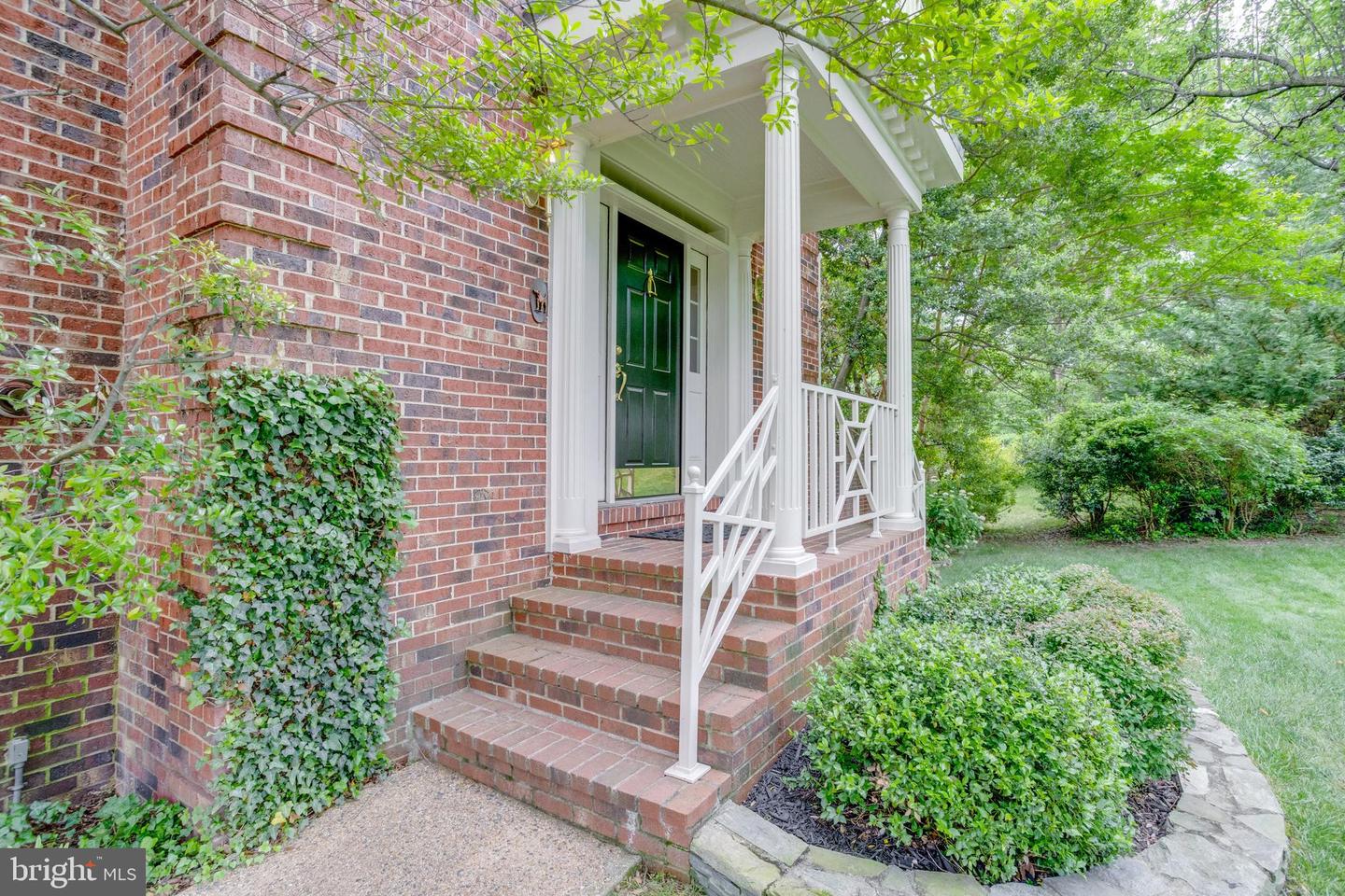 10451 BRECKINRIDGE LN, FAIRFAX, Virginia 22030, 3 Bedrooms Bedrooms, ,3 BathroomsBathrooms,Residential,For sale,10451 BRECKINRIDGE LN,VAFC2006340 MLS # VAFC2006340