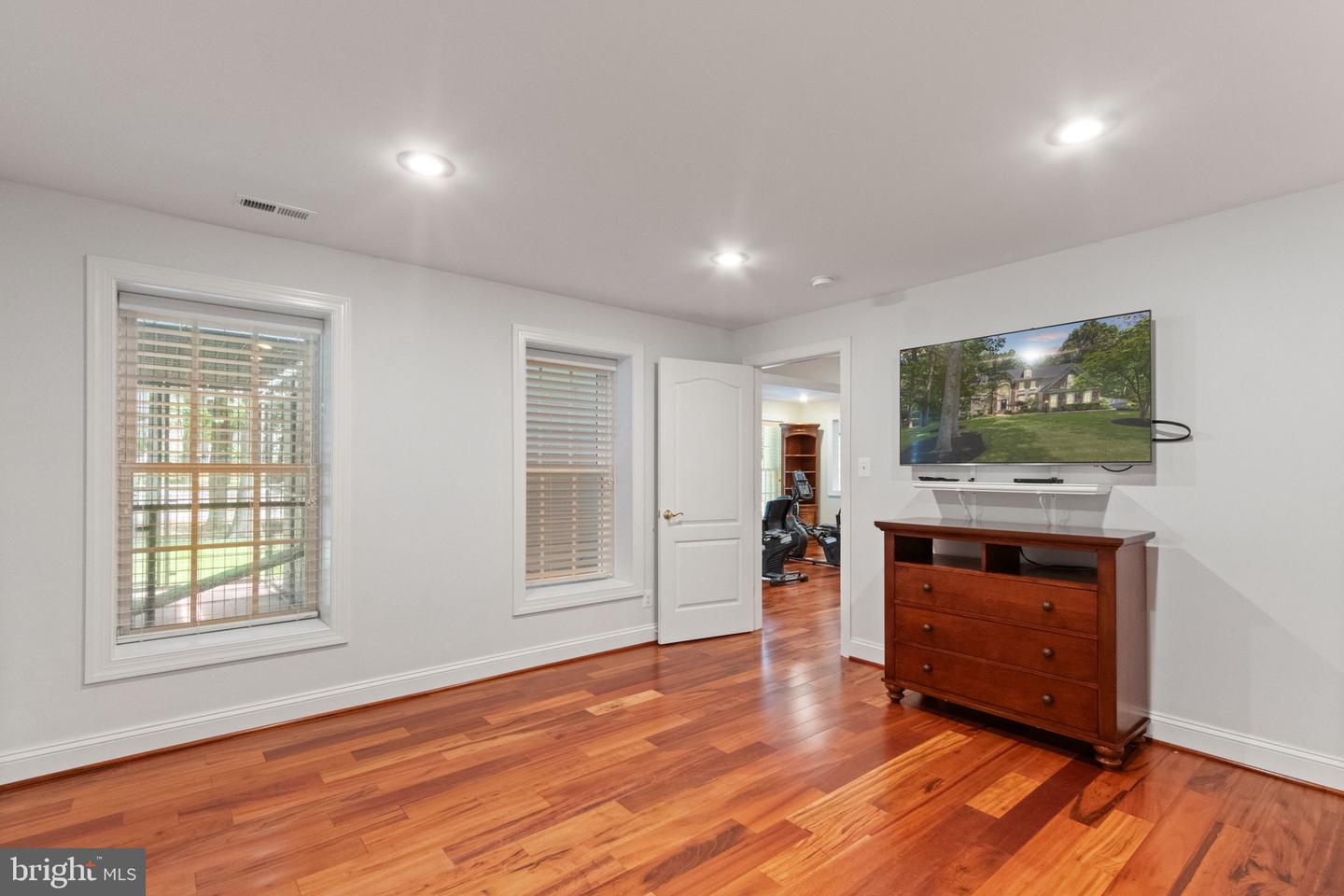 11907 SANDY HILL CT, SPOTSYLVANIA, Virginia 22553, 6 Bedrooms Bedrooms, ,4 BathroomsBathrooms,Residential,For sale,11907 SANDY HILL CT,VASP2033262 MLS # VASP2033262