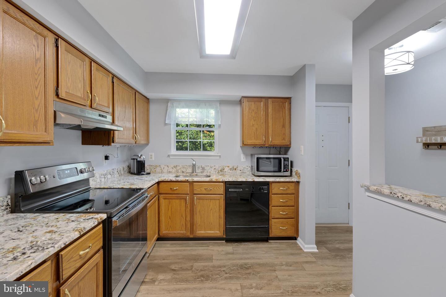 8822 TANGLEWOOD LN, MANASSAS, Virginia 20110, 2 Bedrooms Bedrooms, ,2 BathroomsBathrooms,Residential,For sale,8822 TANGLEWOOD LN,VAMN2008370 MLS # VAMN2008370