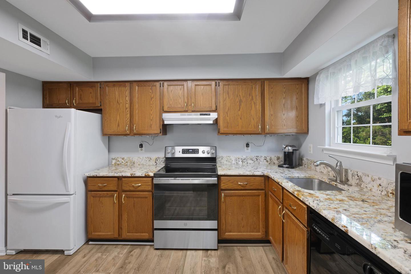 8822 TANGLEWOOD LN, MANASSAS, Virginia 20110, 2 Bedrooms Bedrooms, ,2 BathroomsBathrooms,Residential,For sale,8822 TANGLEWOOD LN,VAMN2008370 MLS # VAMN2008370
