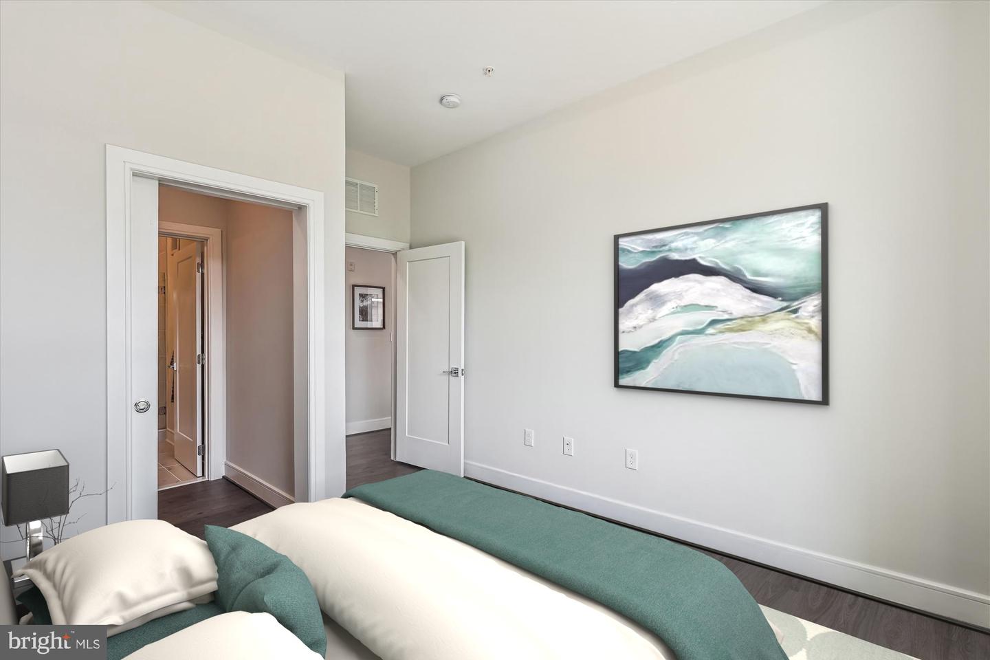 625 SLATERS LN #407, ALEXANDRIA, Virginia 22314, 2 Bedrooms Bedrooms, ,2 BathroomsBathrooms,Residential,For sale,625 SLATERS LN #407,VAAX2045514 MLS # VAAX2045514