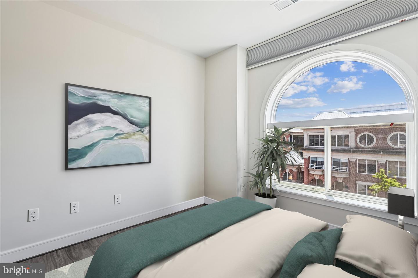 625 SLATERS LN #407, ALEXANDRIA, Virginia 22314, 2 Bedrooms Bedrooms, ,2 BathroomsBathrooms,Residential,For sale,625 SLATERS LN #407,VAAX2045514 MLS # VAAX2045514