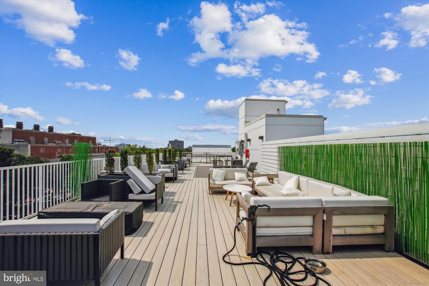 625 SLATERS LN #407, ALEXANDRIA, Virginia 22314, 2 Bedrooms Bedrooms, ,2 BathroomsBathrooms,Residential,For sale,625 SLATERS LN #407,VAAX2045514 MLS # VAAX2045514