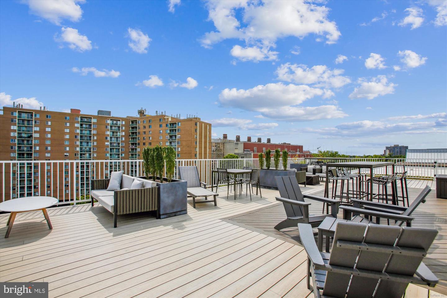 625 SLATERS LN #407, ALEXANDRIA, Virginia 22314, 2 Bedrooms Bedrooms, ,2 BathroomsBathrooms,Residential,For sale,625 SLATERS LN #407,VAAX2045514 MLS # VAAX2045514