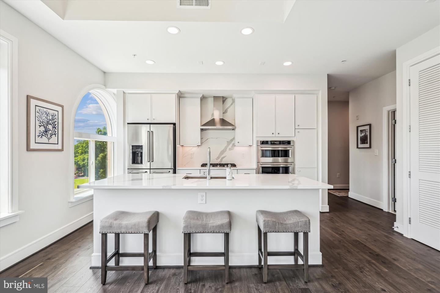 625 SLATERS LN #407, ALEXANDRIA, Virginia 22314, 2 Bedrooms Bedrooms, ,2 BathroomsBathrooms,Residential,For sale,625 SLATERS LN #407,VAAX2045514 MLS # VAAX2045514