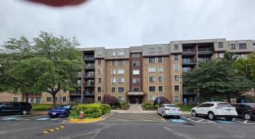 2817 JERMANTOWN RD #510, OAKTON, Virginia 22124, 3 Bedrooms Bedrooms, ,2 BathroomsBathrooms,Residential,For sale,2817 JERMANTOWN RD #510,VAFX2242066 MLS # VAFX2242066