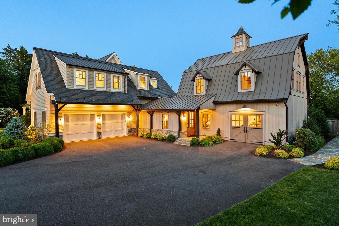 6529 SOTHORON RD, MCLEAN, Virginia 22101, 6 Bedrooms Bedrooms, ,8 BathroomsBathrooms,Residential,For sale,6529 SOTHORON RD,VAFX2242076 MLS # VAFX2242076