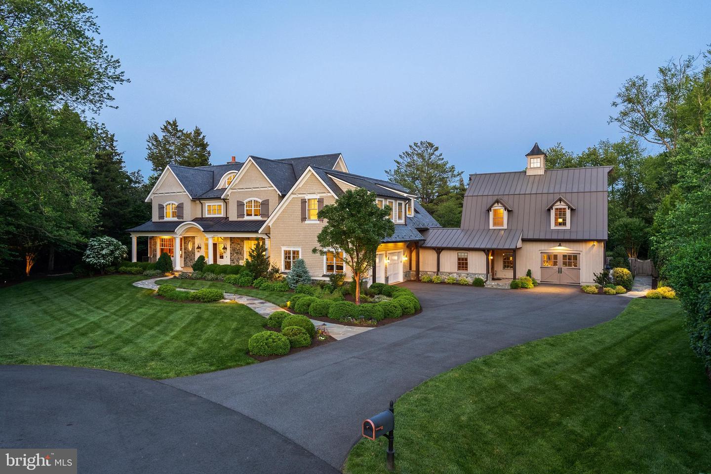 6529 SOTHORON RD, MCLEAN, Virginia 22101, 6 Bedrooms Bedrooms, ,8 BathroomsBathrooms,Residential,For sale,6529 SOTHORON RD,VAFX2242076 MLS # VAFX2242076