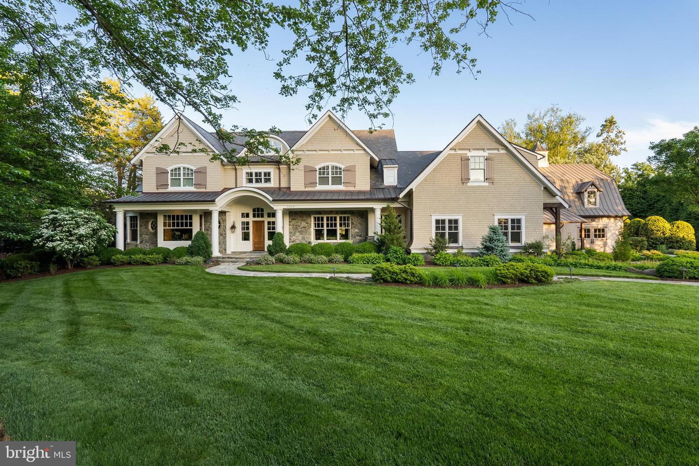 6529 SOTHORON RD, MCLEAN, Virginia 22101, 6 Bedrooms Bedrooms, ,8 BathroomsBathrooms,Residential,For sale,6529 SOTHORON RD,VAFX2242076 MLS # VAFX2242076