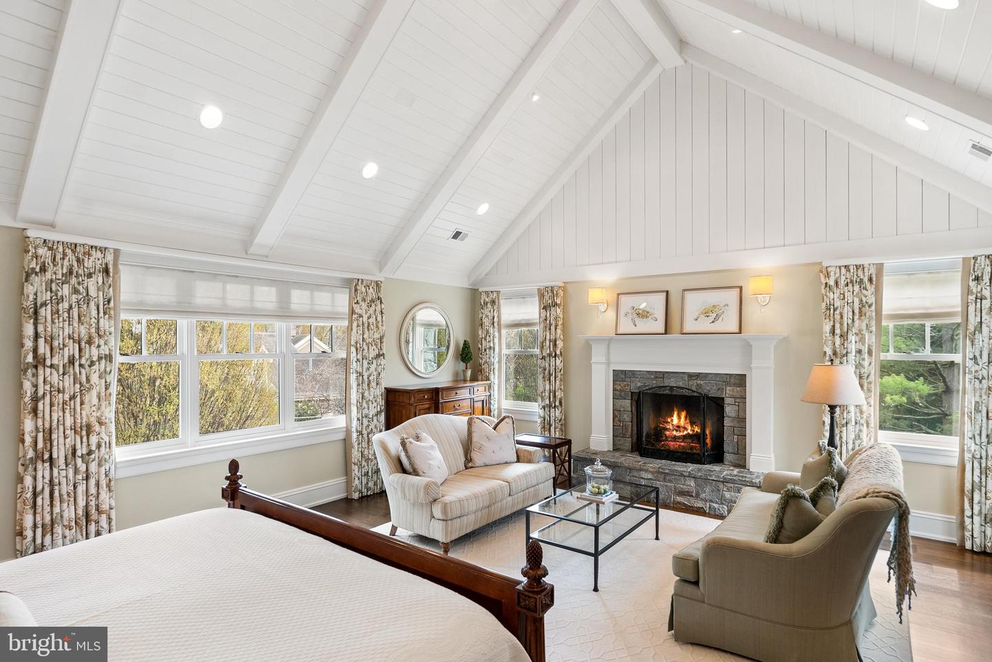 6529 SOTHORON RD, MCLEAN, Virginia 22101, 6 Bedrooms Bedrooms, ,8 BathroomsBathrooms,Residential,For sale,6529 SOTHORON RD,VAFX2242076 MLS # VAFX2242076