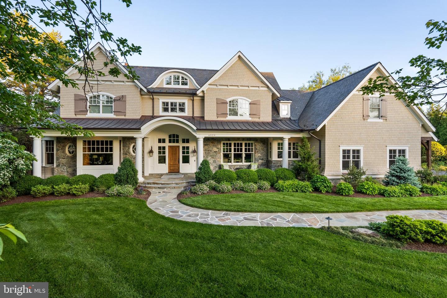 6529 SOTHORON RD, MCLEAN, Virginia 22101, 6 Bedrooms Bedrooms, ,8 BathroomsBathrooms,Residential,For sale,6529 SOTHORON RD,VAFX2242076 MLS # VAFX2242076