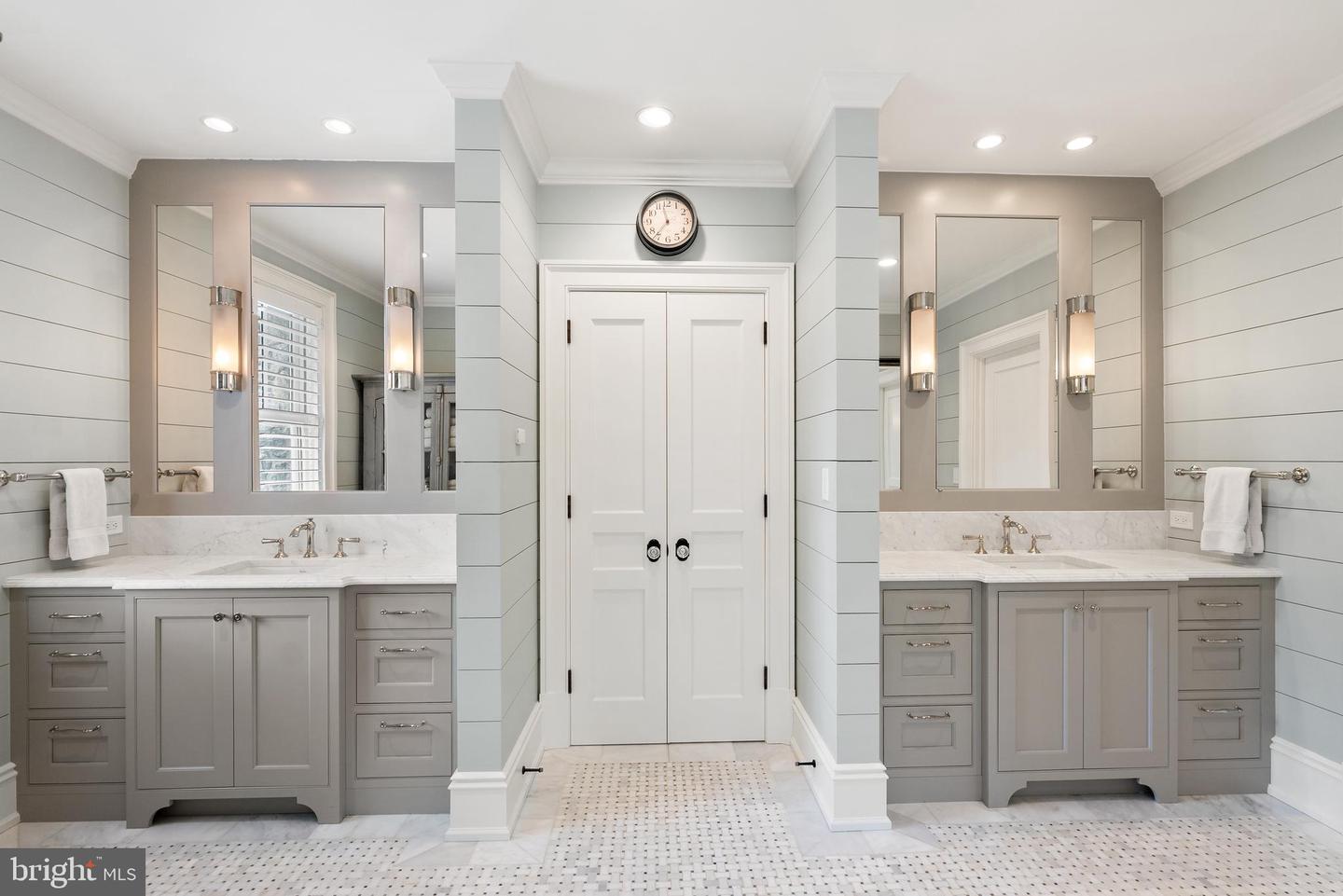 6529 SOTHORON RD, MCLEAN, Virginia 22101, 6 Bedrooms Bedrooms, ,8 BathroomsBathrooms,Residential,For sale,6529 SOTHORON RD,VAFX2242076 MLS # VAFX2242076