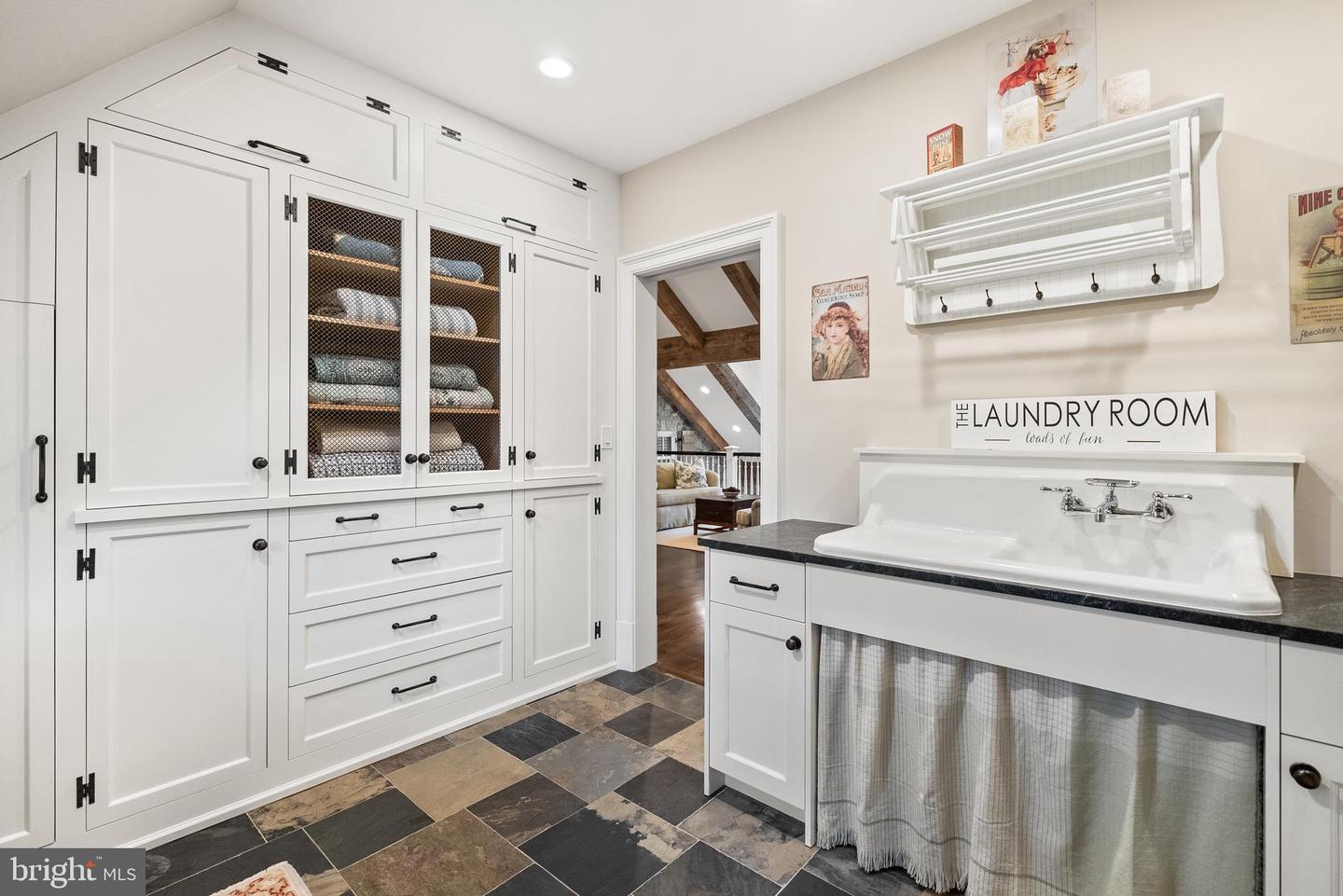 6529 SOTHORON RD, MCLEAN, Virginia 22101, 6 Bedrooms Bedrooms, ,8 BathroomsBathrooms,Residential,For sale,6529 SOTHORON RD,VAFX2242076 MLS # VAFX2242076