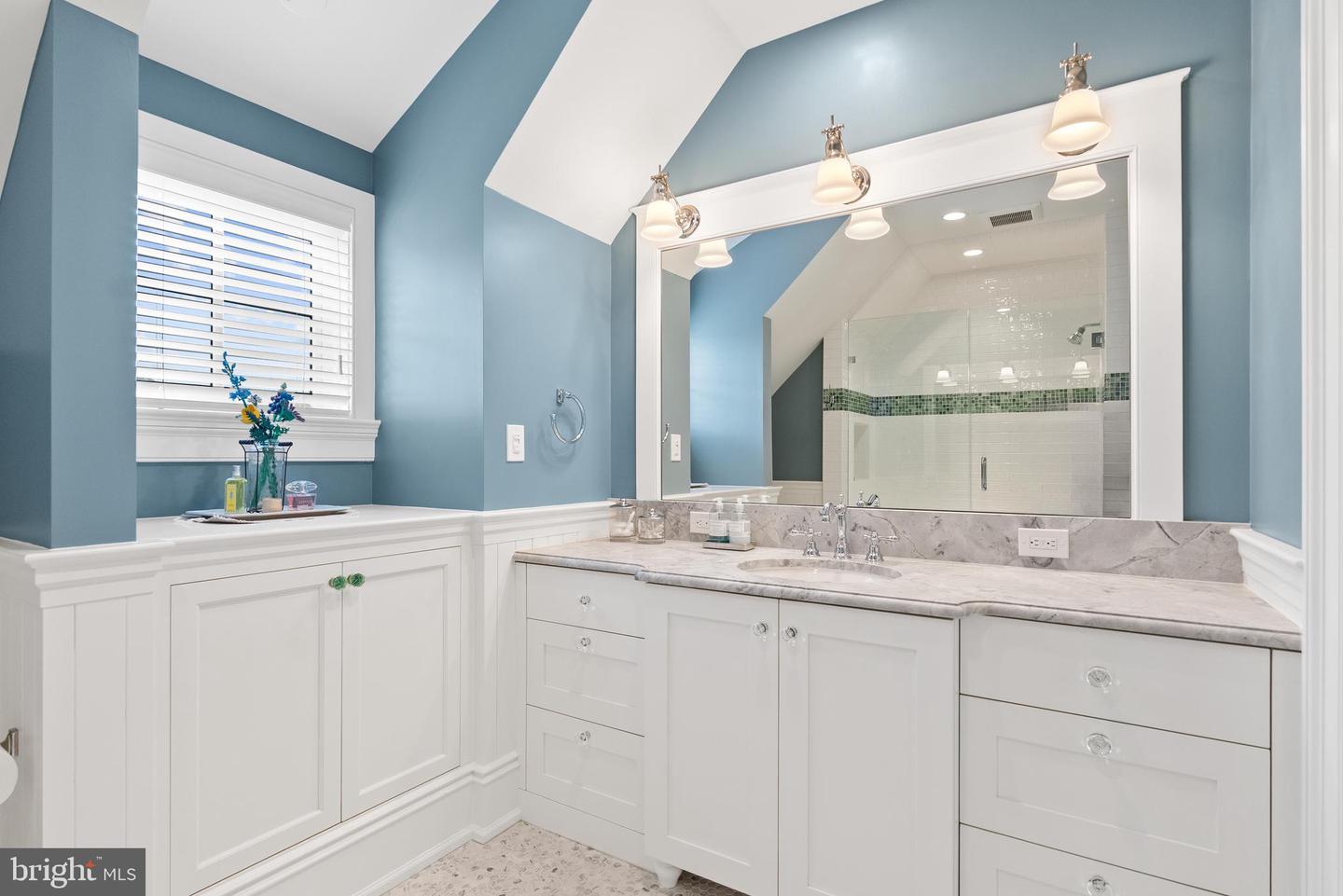 6529 SOTHORON RD, MCLEAN, Virginia 22101, 6 Bedrooms Bedrooms, ,8 BathroomsBathrooms,Residential,For sale,6529 SOTHORON RD,VAFX2242076 MLS # VAFX2242076