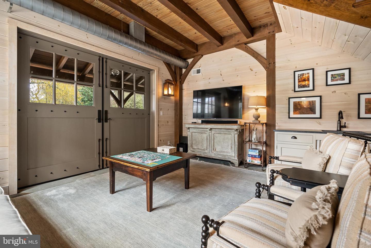 6529 SOTHORON RD, MCLEAN, Virginia 22101, 6 Bedrooms Bedrooms, ,8 BathroomsBathrooms,Residential,For sale,6529 SOTHORON RD,VAFX2242076 MLS # VAFX2242076