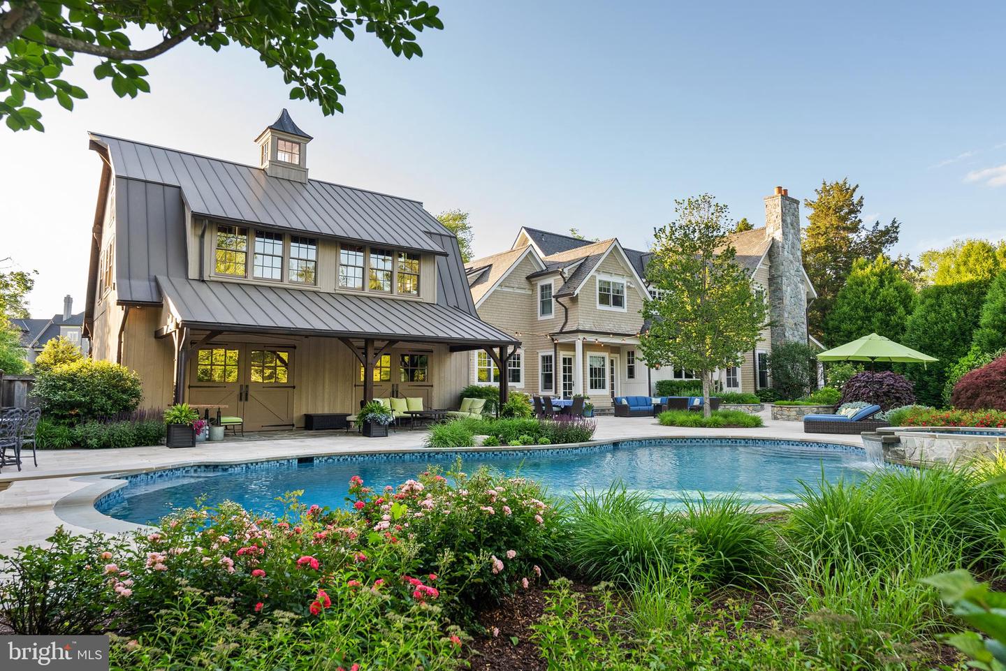 6529 SOTHORON RD, MCLEAN, Virginia 22101, 6 Bedrooms Bedrooms, ,8 BathroomsBathrooms,Residential,For sale,6529 SOTHORON RD,VAFX2242076 MLS # VAFX2242076