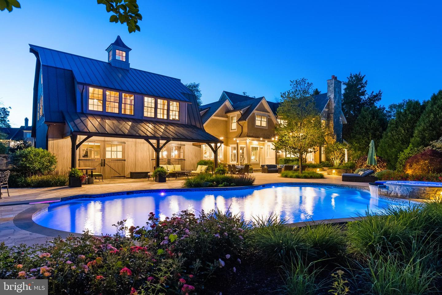 6529 SOTHORON RD, MCLEAN, Virginia 22101, 6 Bedrooms Bedrooms, ,8 BathroomsBathrooms,Residential,For sale,6529 SOTHORON RD,VAFX2242076 MLS # VAFX2242076