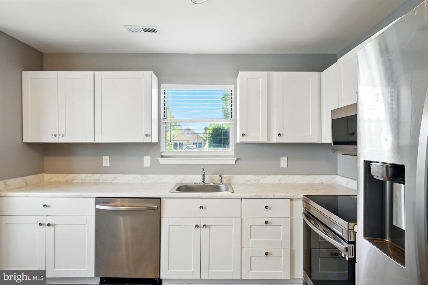 386 FALMOUTH ST, WARRENTON, Virginia 20186, 2 Bedrooms Bedrooms, ,2 BathroomsBathrooms,Residential,For sale,386 FALMOUTH ST,VAFQ2016710 MLS # VAFQ2016710